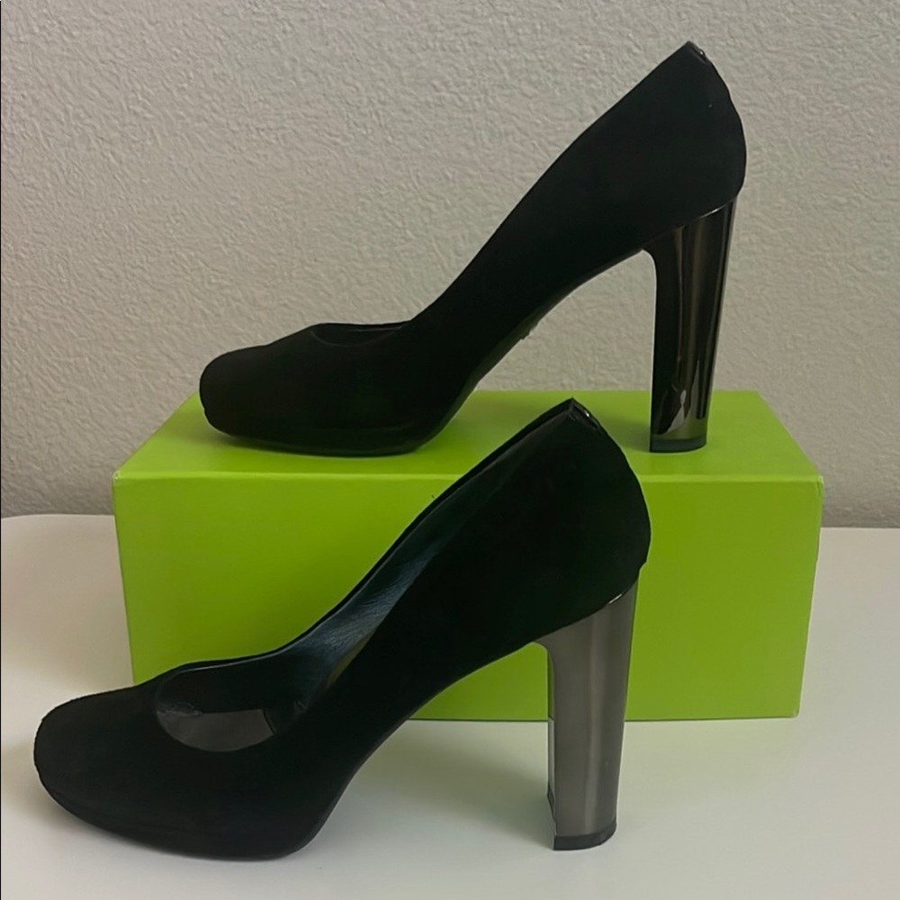 Kenneth Cole New York Black Heels